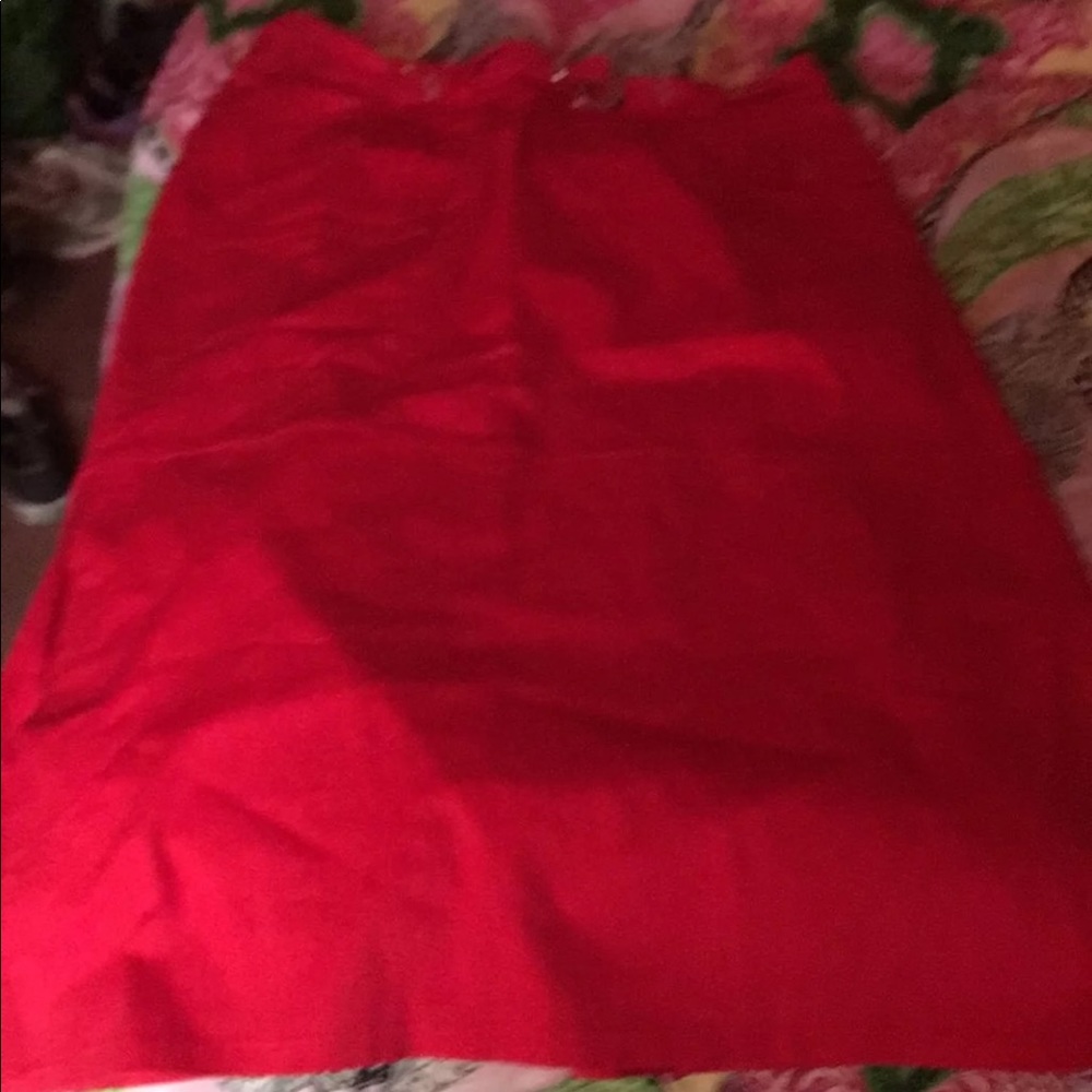 Long red skirt,